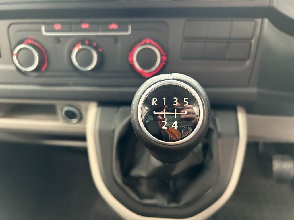 Used Volkswagen Transporter 2017 for sale - 78200127: Photo 43