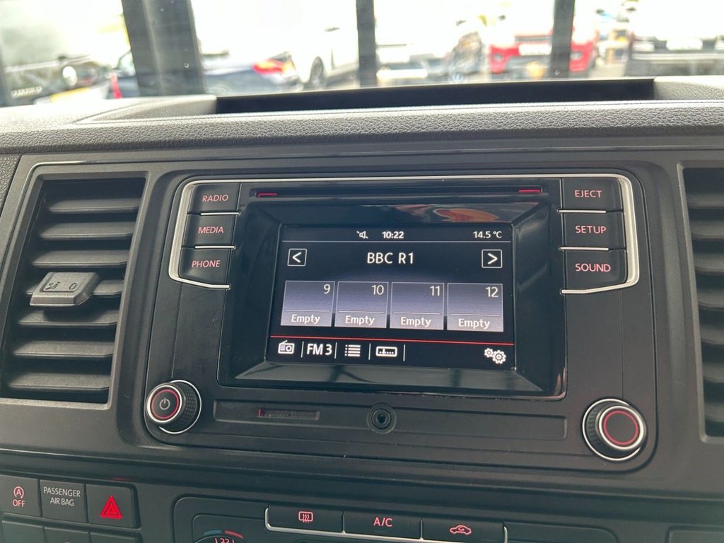 Used Volkswagen Transporter 2017 for sale - 78200127: Photo 46