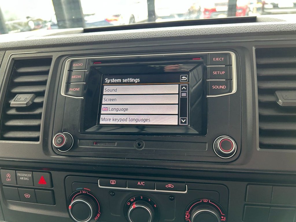 Used Volkswagen Transporter 2017 for sale - 78200127: Photo 49