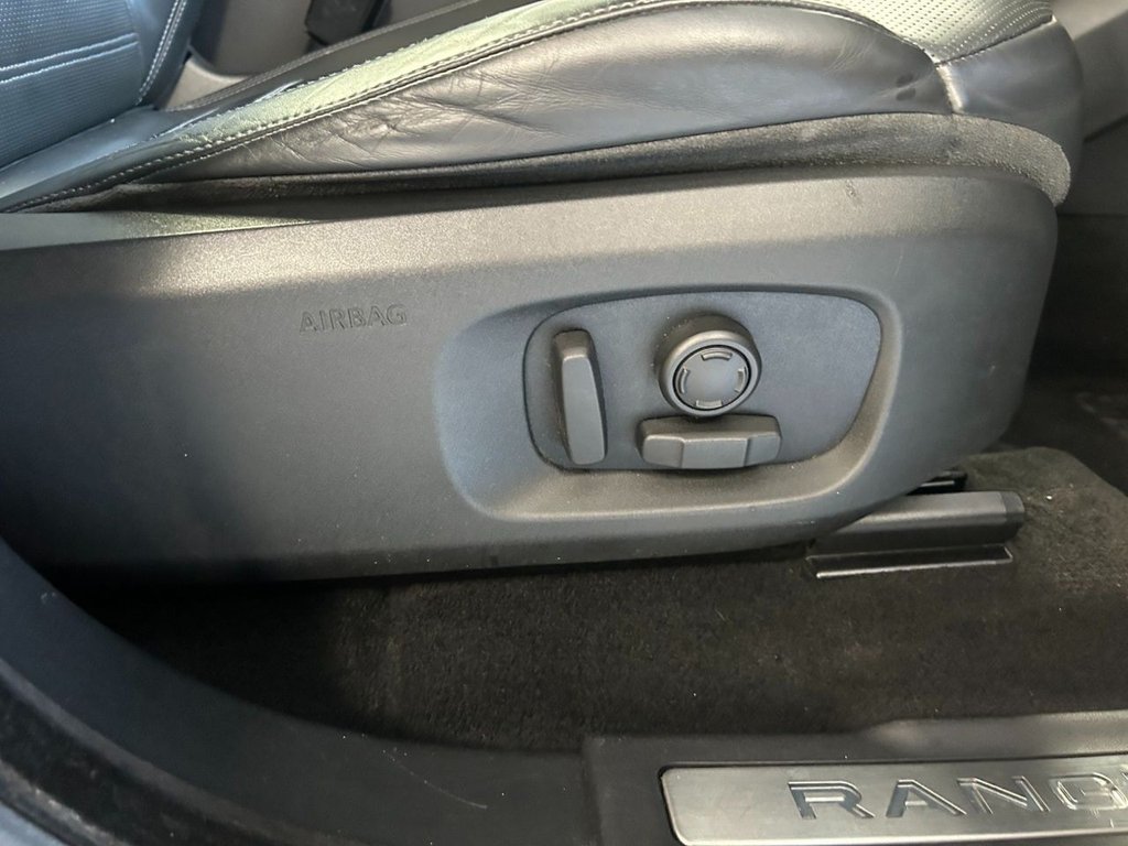 Used Land Rover Range Rover Evoque 2018 for sale - 77952322: Photo 32