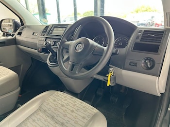 Used Volkswagen Transporter 2013 for sale - 79551218: Photo