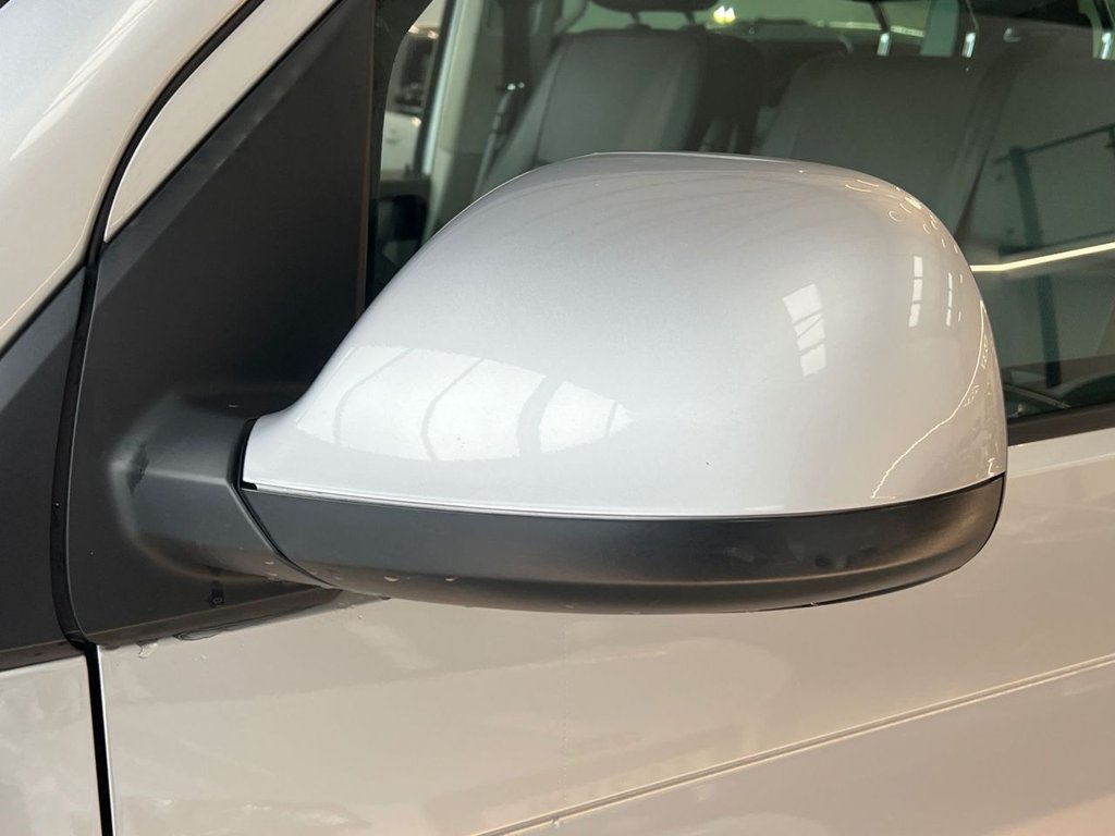 Used Volkswagen Transporter Shuttle 2019 for sale - 77520487: Photo 24