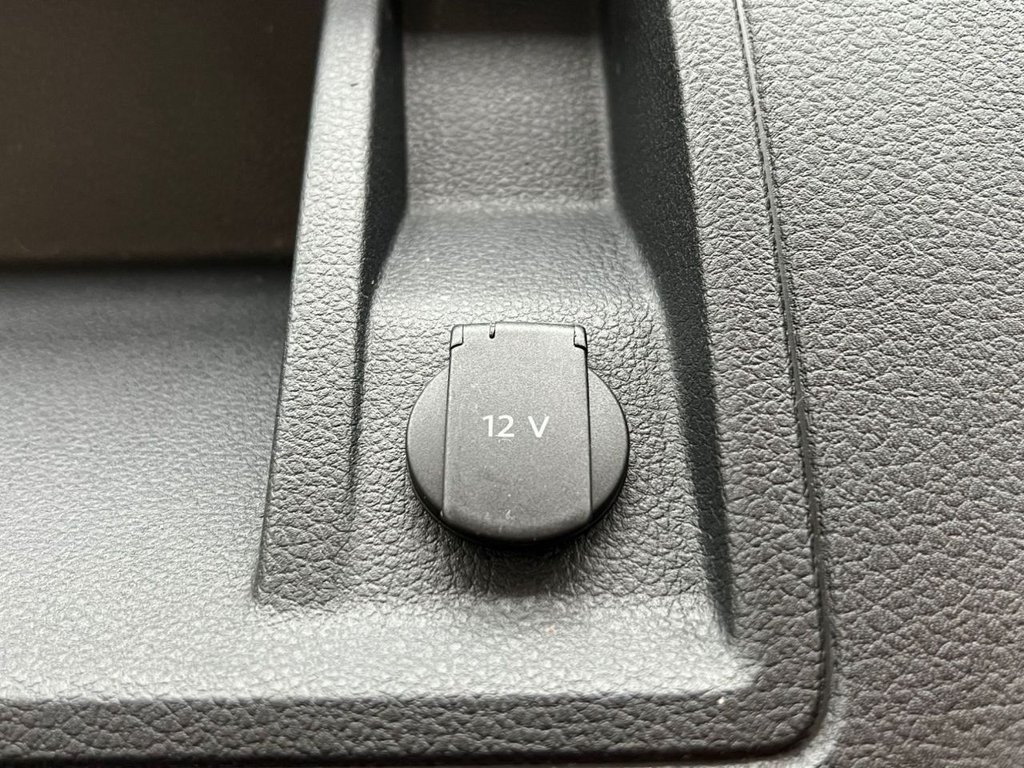 Used Volkswagen Transporter Shuttle 2019 for sale - 77520487: Photo 33