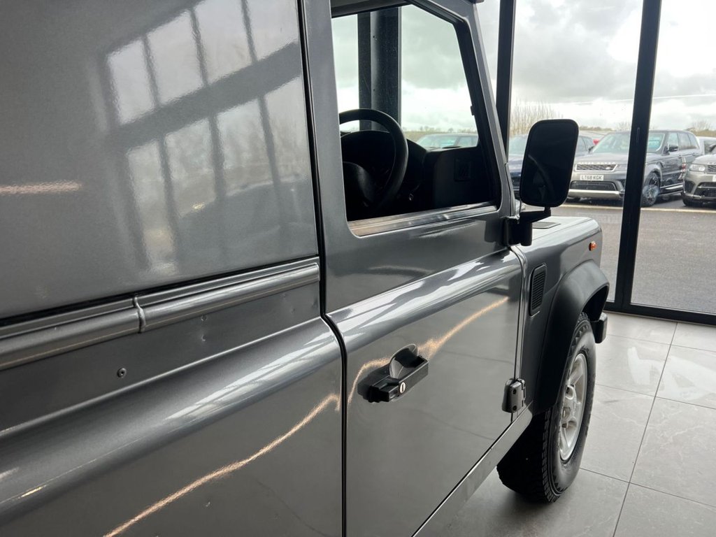 Used Land Rover Defender 2013 for sale - 77533888: Photo 24