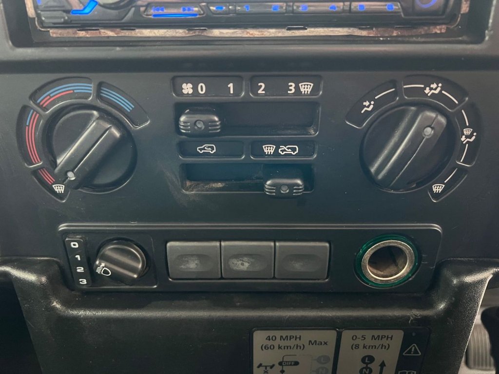 Used Land Rover Defender 2013 for sale - 77533888: Photo 37