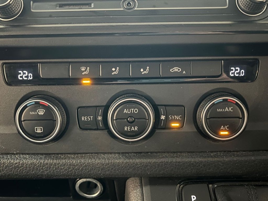 Used Volkswagen Transporter Shuttle 2017 for sale - 76454218: Photo 28