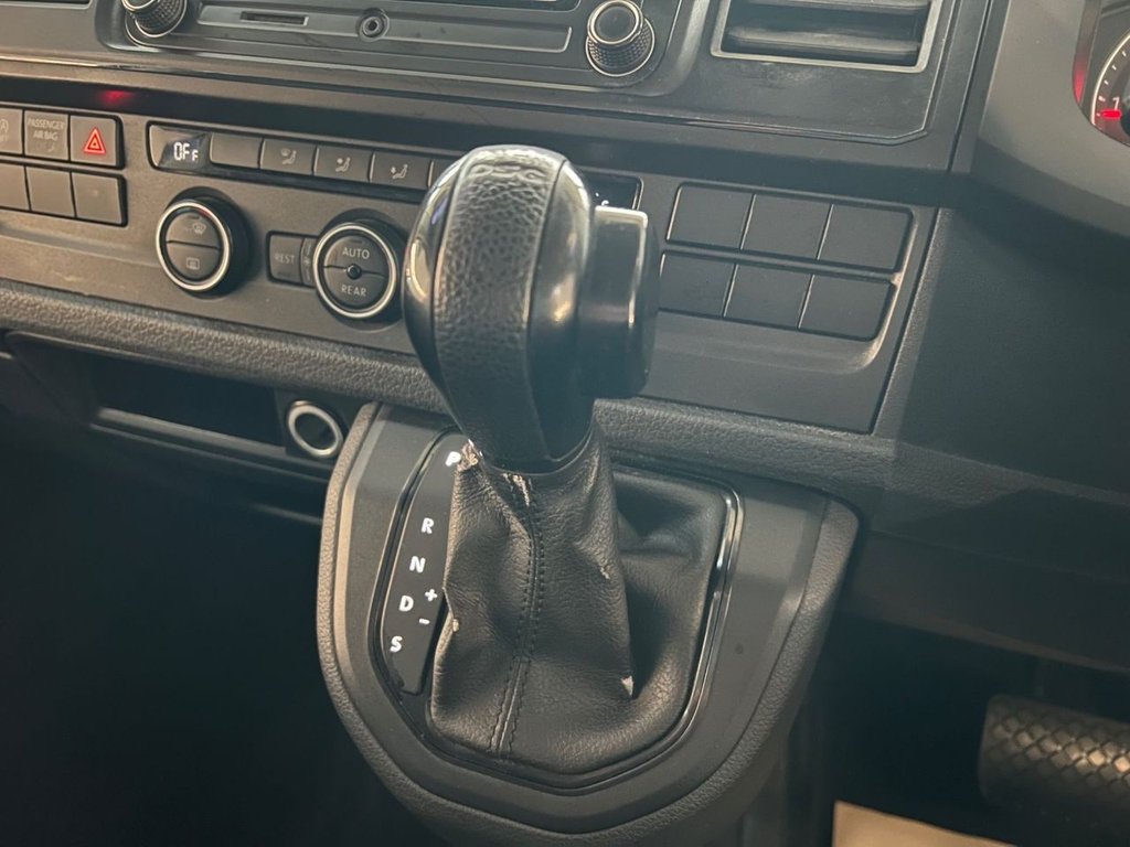 Used Volkswagen Transporter Shuttle 2017 for sale - 76454218: Photo 29