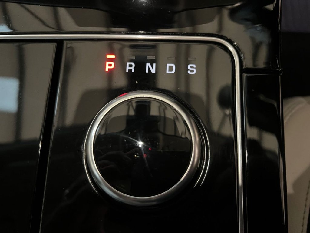 Used Land Rover Range Rover Velar 2017 for sale - 76985798: Photo 35