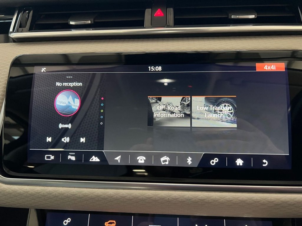 Used Land Rover Range Rover Velar 2017 for sale - 76985798: Photo 42