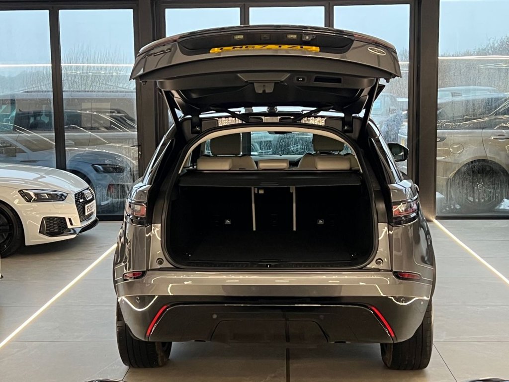 Used Land Rover Range Rover Velar 2017 for sale - 76985798: Photo 5