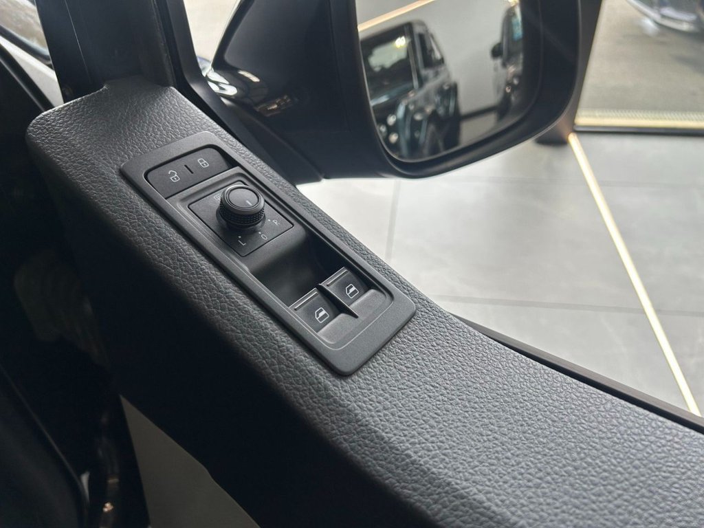 Used Volkswagen Transporter 2016 for sale - 77836062: Photo 25