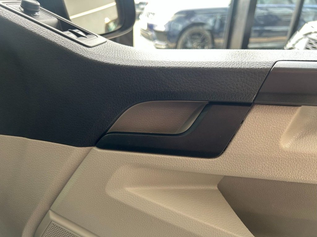 Used Volkswagen Transporter 2016 for sale - 77836062: Photo 26