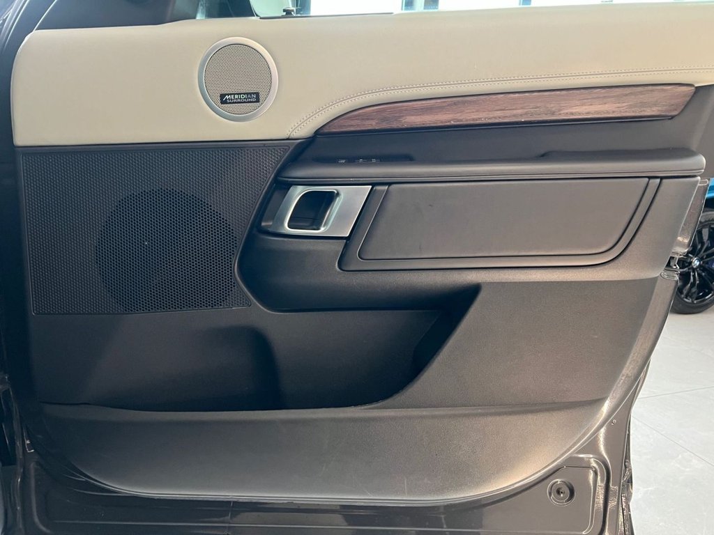 Used Land Rover Discovery 2019 for sale - 76395828: Photo 30