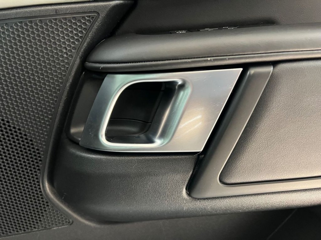 Used Land Rover Discovery 2019 for sale - 76395828: Photo 35