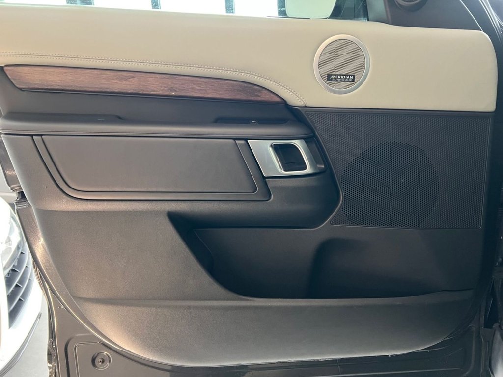 Used Land Rover Discovery 2019 for sale - 76395828: Photo 44