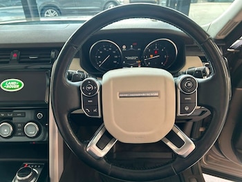 Used Land Rover Discovery 2017 for sale - 79598354: Photo