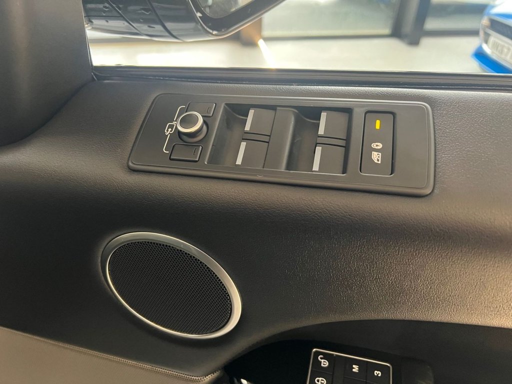 Used Land Rover Range Rover Sport 2017 for sale - 77608682: Photo 28