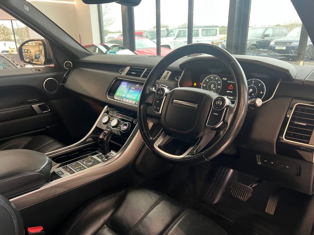 Used Land Rover Range Rover Sport 2017 for sale - 77608682: Photo 3