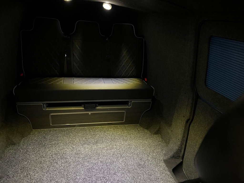 Used Volkswagen Transporter 2016 for sale - 76558565: Photo 46