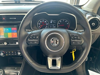 Used MG MG ZS 2017 for sale - 79154859: Photo