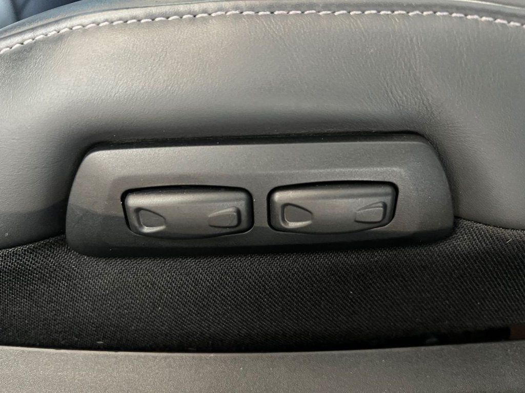 Used Mercedes-Benz AMG GT 2016 for sale - 76367501: Photo 43