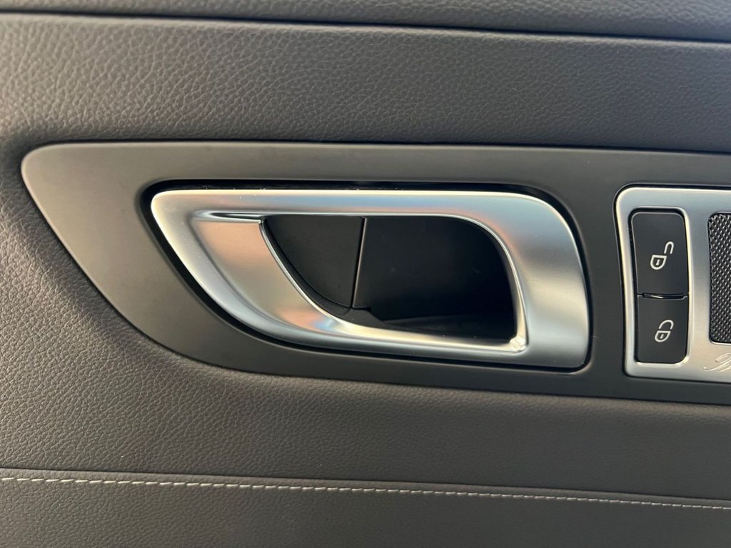 Used Mercedes-Benz AMG GT 2016 for sale - 76367501: Photo 46