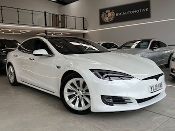 Used Tesla Model S 2019 for sale - 78330100: Photo