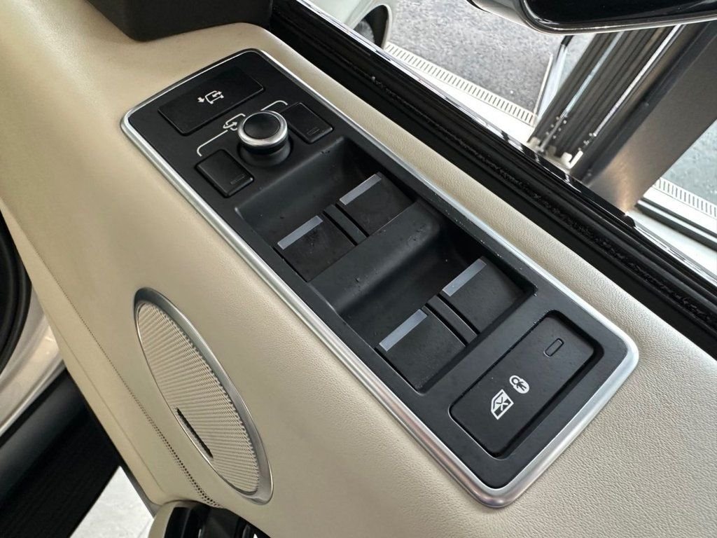 Used Land Rover Range Rover 2015 for sale - 77072477: Photo 31