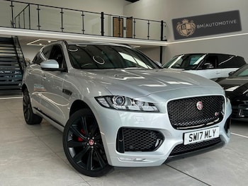 Used Jaguar F-Pace 2017 for sale - 79371108: Photo