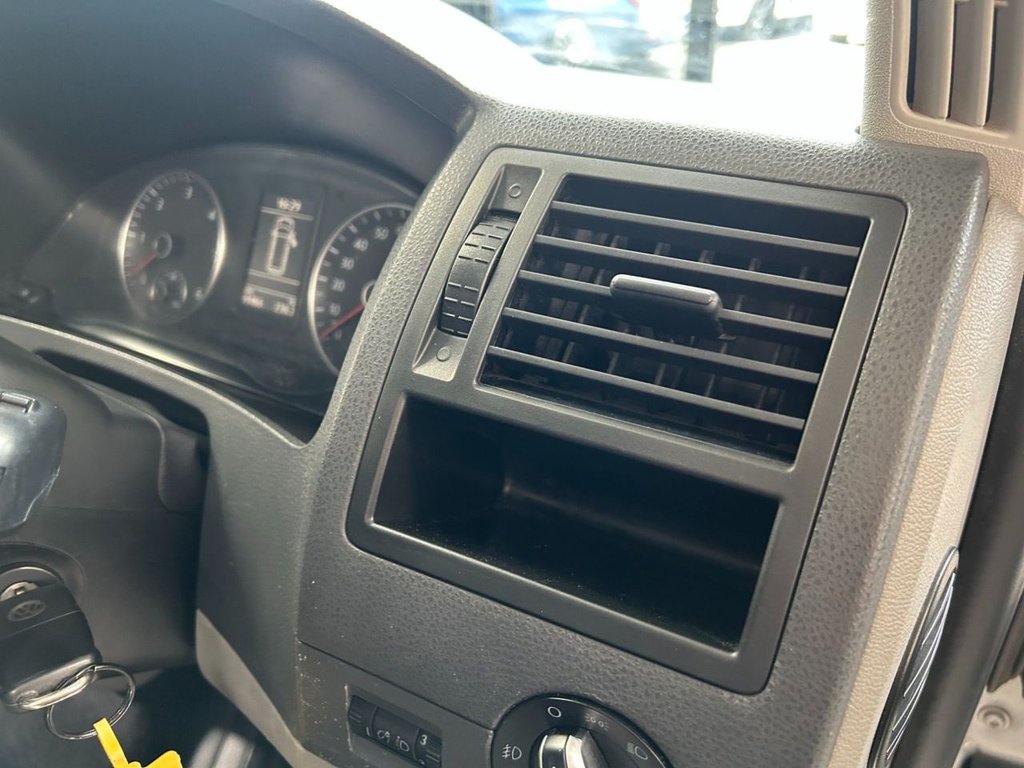 Used Volkswagen Transporter 2012 for sale - 78074240: Photo 33