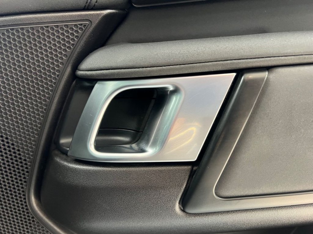 Used Land Rover Discovery 2019 for sale - 76740124: Photo 33