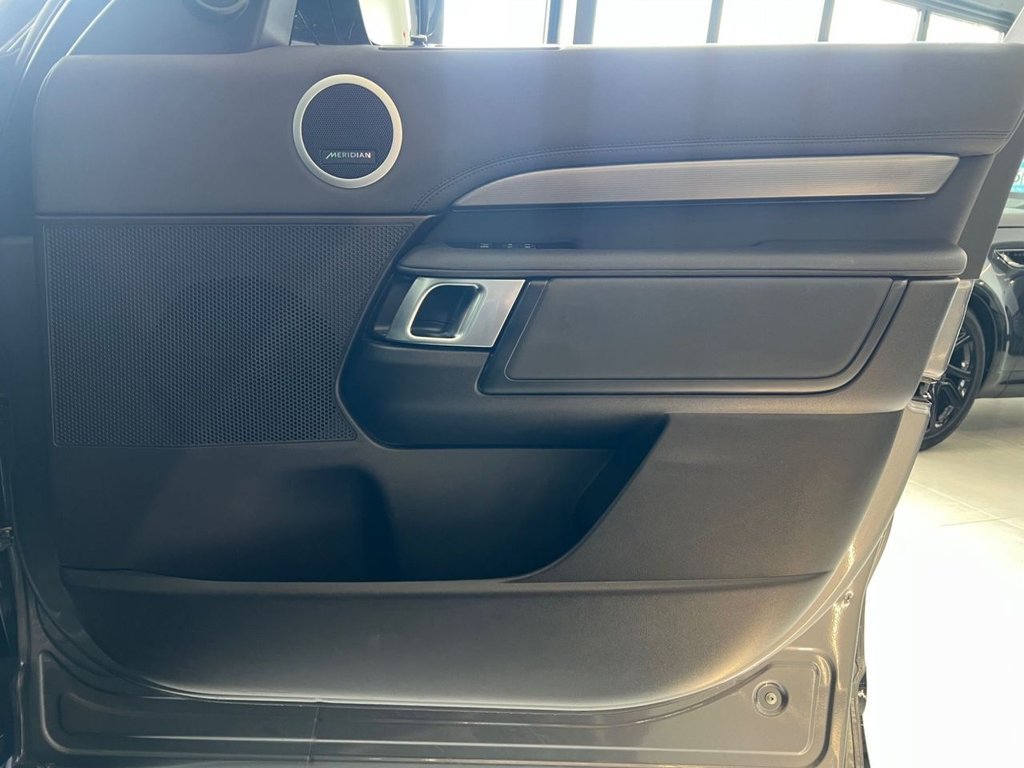 Used Land Rover Discovery 2019 for sale - 76740124: Photo 34