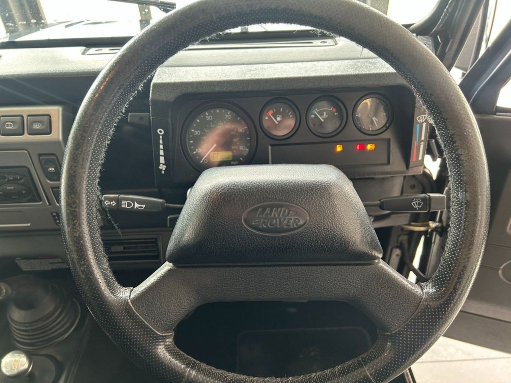 Used Land Rover Defender 2006 for sale - 77879878: Photo 4