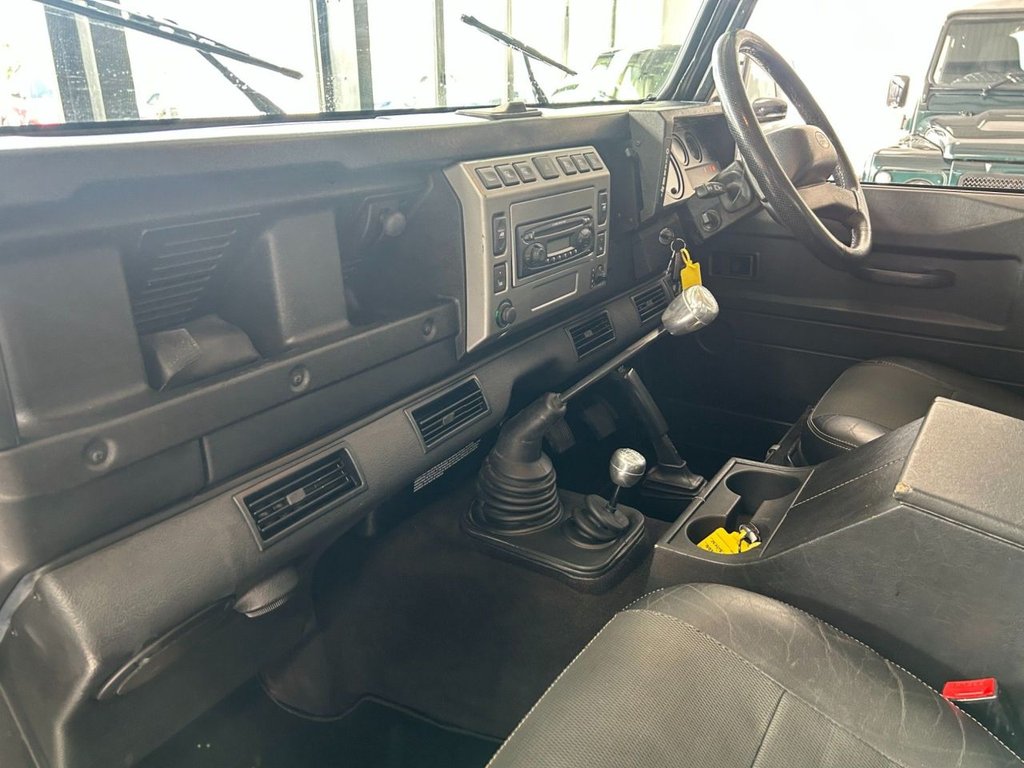 Used Land Rover Defender 2006 for sale - 77879878: Photo 47