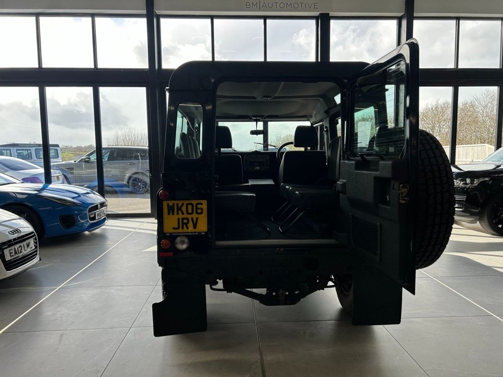Used Land Rover Defender 2006 for sale - 77879878: Photo 5