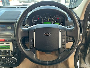 Used Land Rover Freelander 2011 for sale - 79009824: Photo