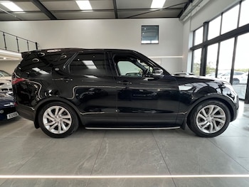 Used Land Rover Discovery 2018 for sale - 76367457: Photo