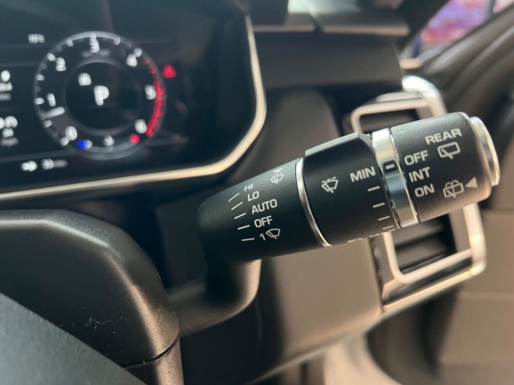 Used Land Rover Range Rover Sport 2018 for sale - 76604699: Photo 35