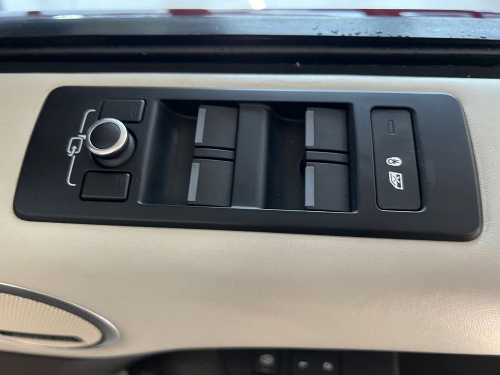 Used Land Rover Discovery 2017 for sale - 76654603: Photo 34