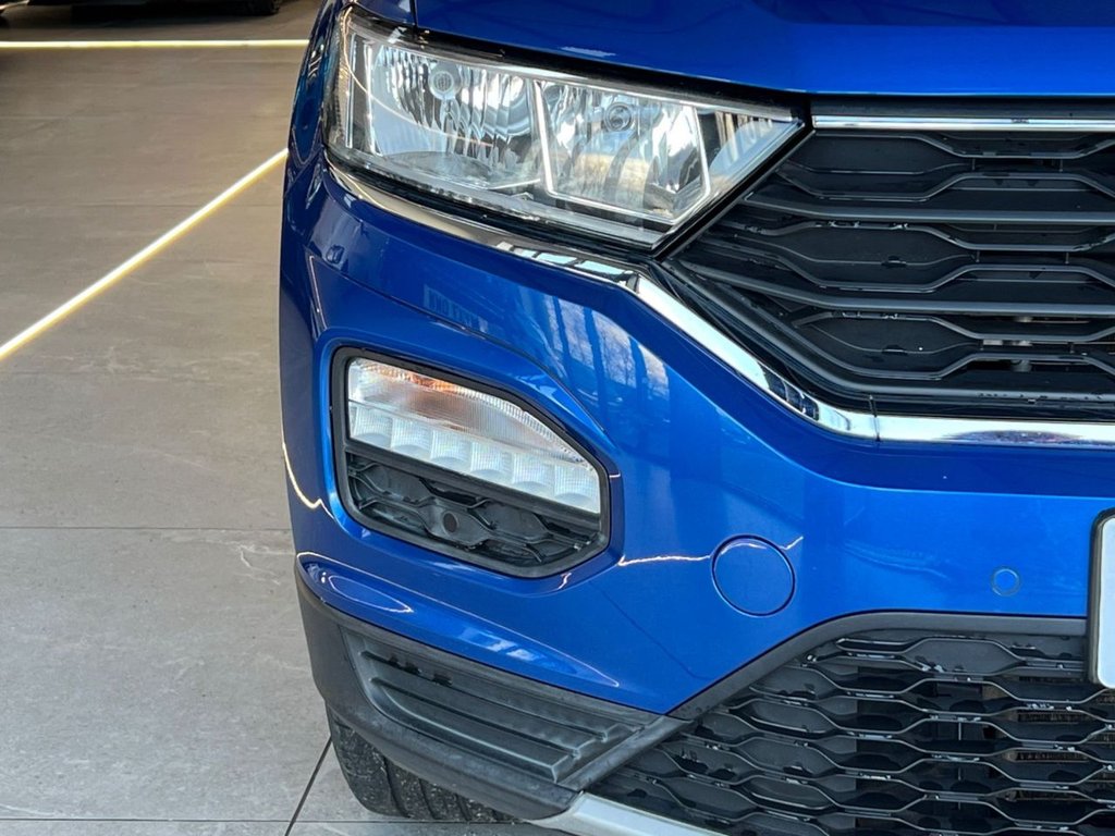 Used Volkswagen T-Roc 2018 for sale - 76900801: Photo 23