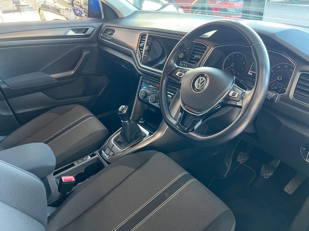 Used Volkswagen T-Roc 2018 for sale - 76900801: Photo 3