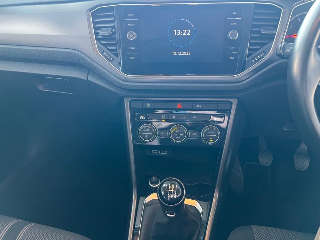 Used Volkswagen T-Roc 2018 for sale - 76900801: Photo 37