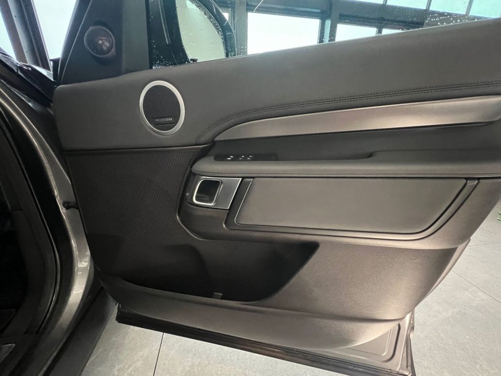 Used Land Rover Discovery 2017 for sale - 76855115: Photo 30