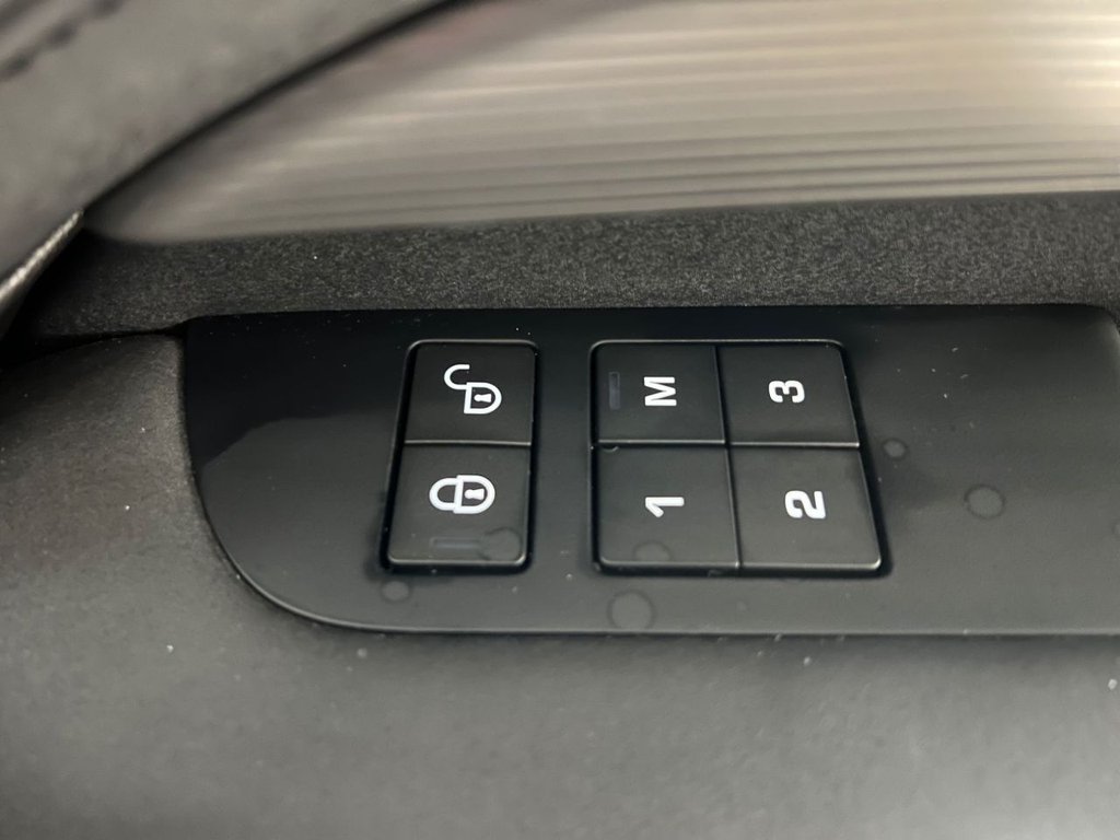 Used Land Rover Discovery 2017 for sale - 76855115: Photo 34