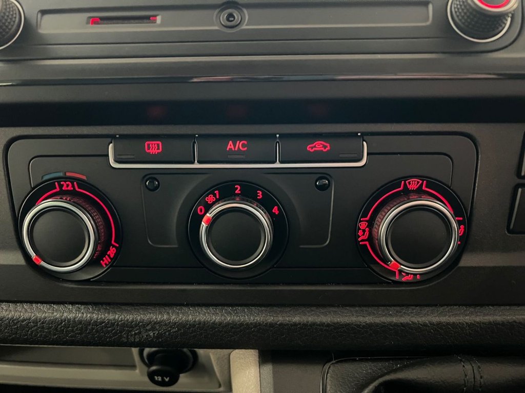 Used Volkswagen Transporter 2017 for sale - 77037899: Photo 38