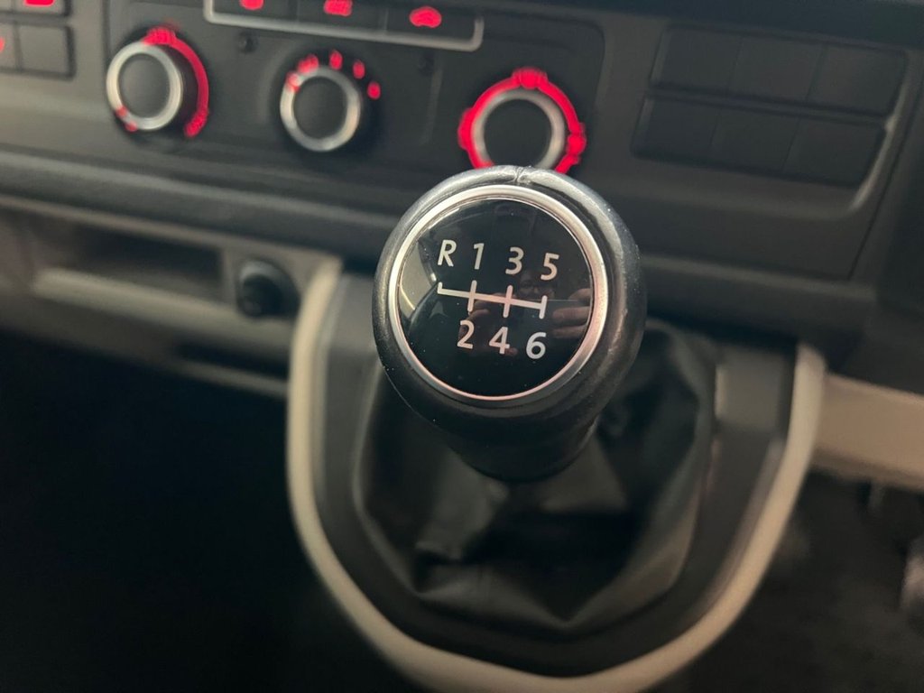 Used Volkswagen Transporter 2017 for sale - 77037899: Photo 40