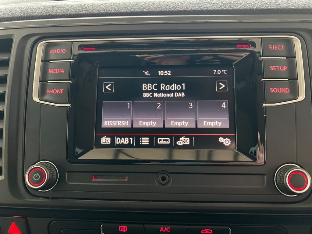 Used Volkswagen Transporter 2017 for sale - 77037899: Photo 44