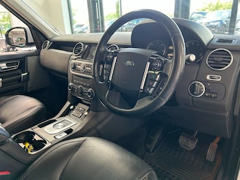 Used Land Rover Discovery 2015 for sale - 78930399: Photo