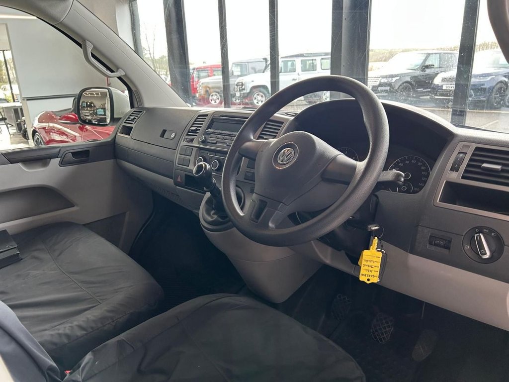 Used Volkswagen Transporter 2015 for sale - 77627392: Photo 3