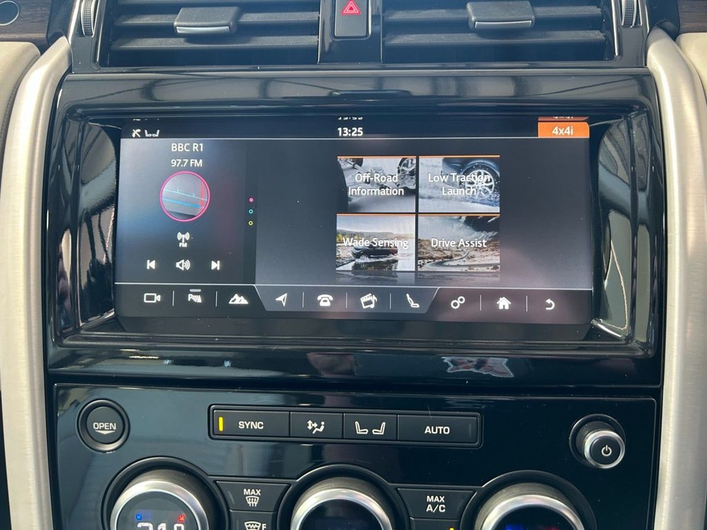 Used Land Rover Discovery 2017 for sale - 77809960: Photo 45